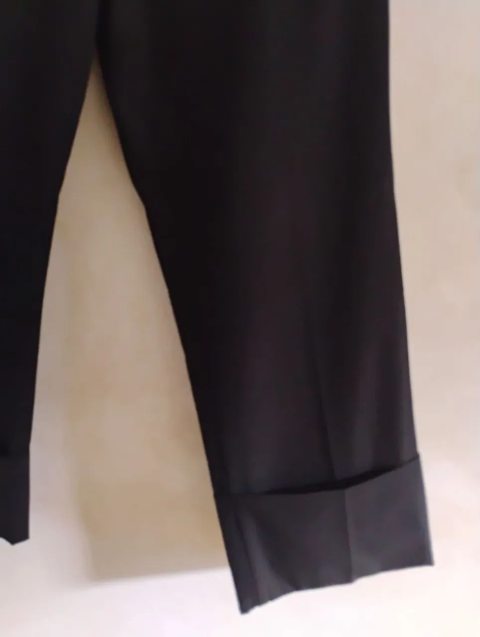 Calça ZARA preta TAM M - Foto 3