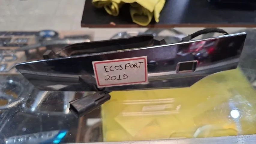 Maçaneta Eletrica Tampa Traseira Ecosport 2015 - Peças para carros