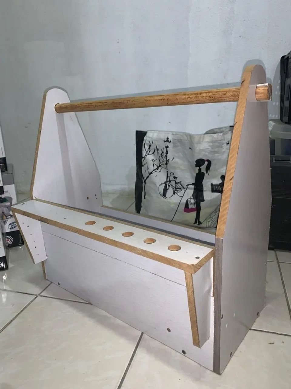 Caixa para suporte de trabalho 