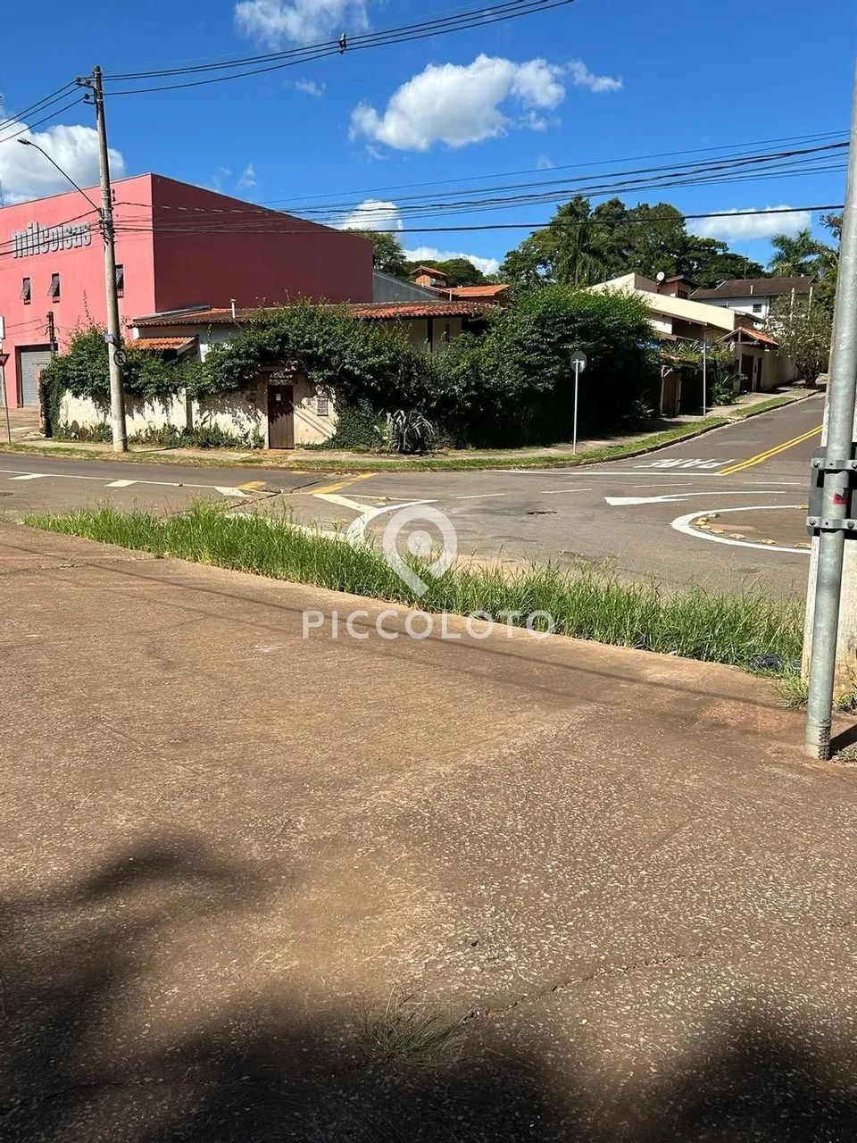 Casa para alugar em Campinas, Cidade Universitária, com 4 quartos, com 280 m² - Foto 2