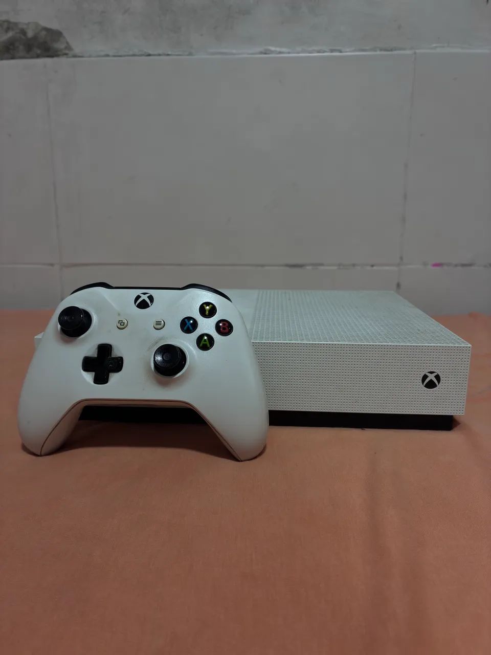 Xbox One S 