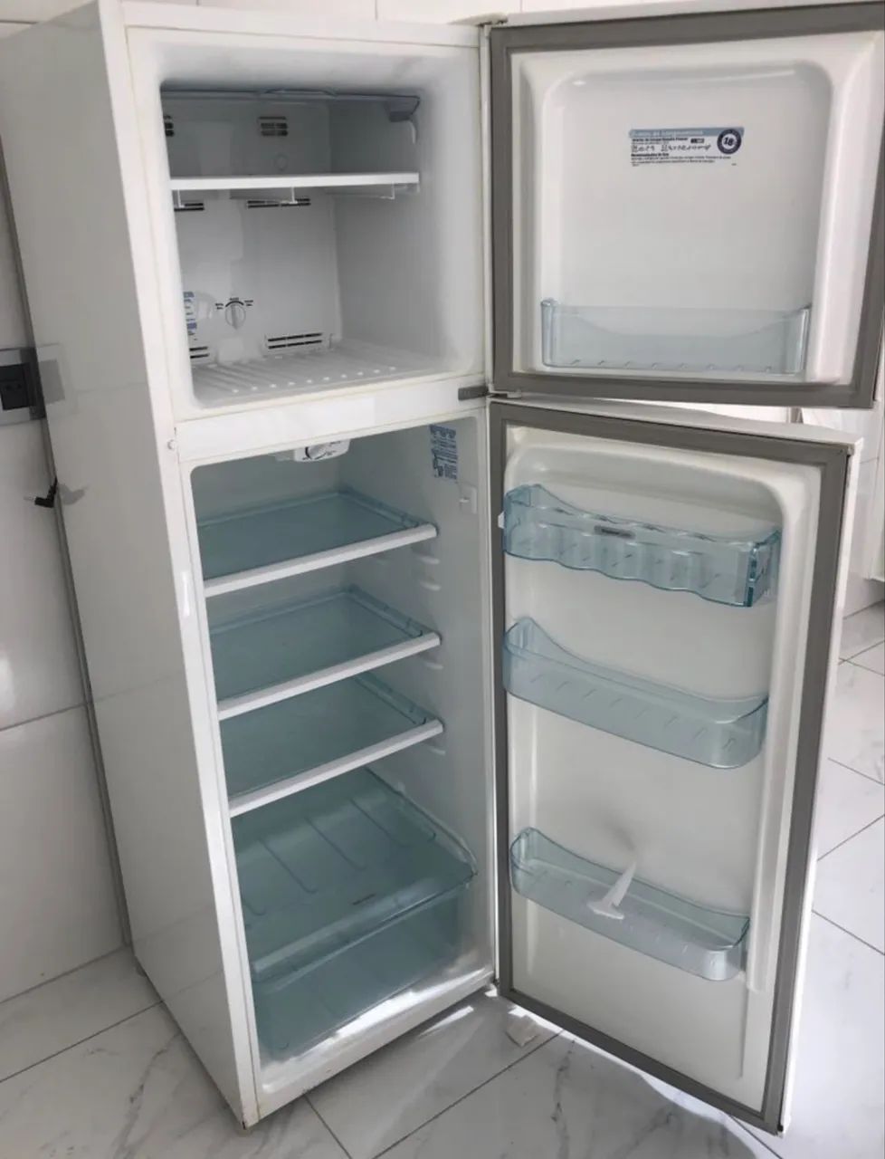 Geladeira Electrolux Entrego Grátis  - Foto 2