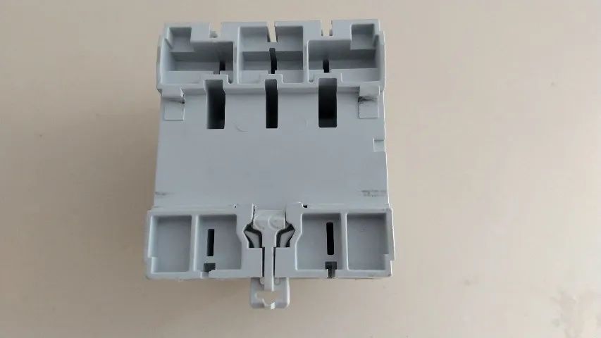 Disjuntor diferencial residual (DR) Merlin Gerin, cod 16258, 4P, 63A, 30mA, sistema multi9 - Foto 4