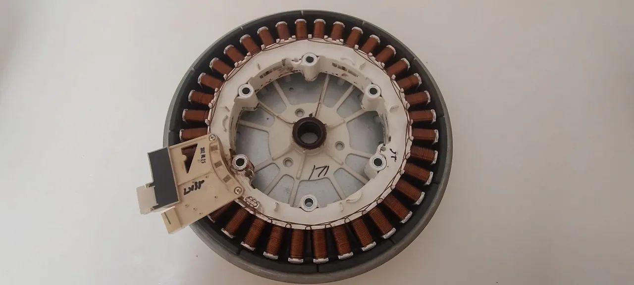 Estator Motor Lava e Seca Electrolux LSE09  - Foto 2