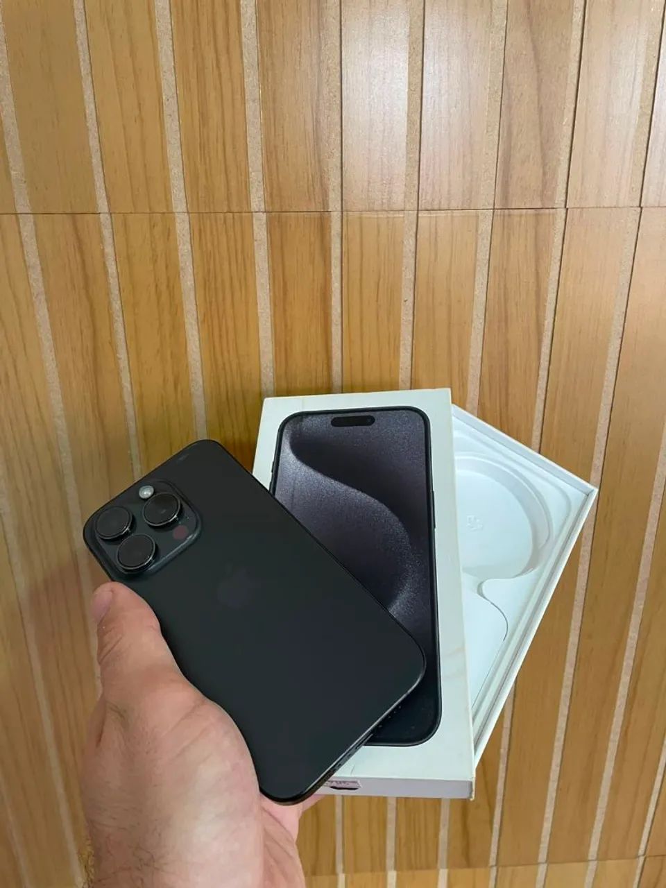 iPhone 15 Pro Impecável na caixa