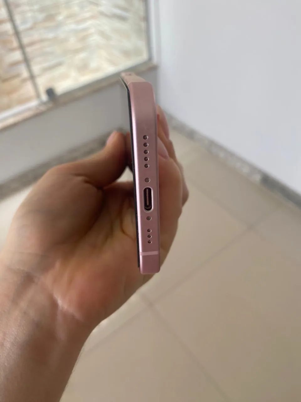 IPHONE 15 - 128GB / Rosa - Foto 4