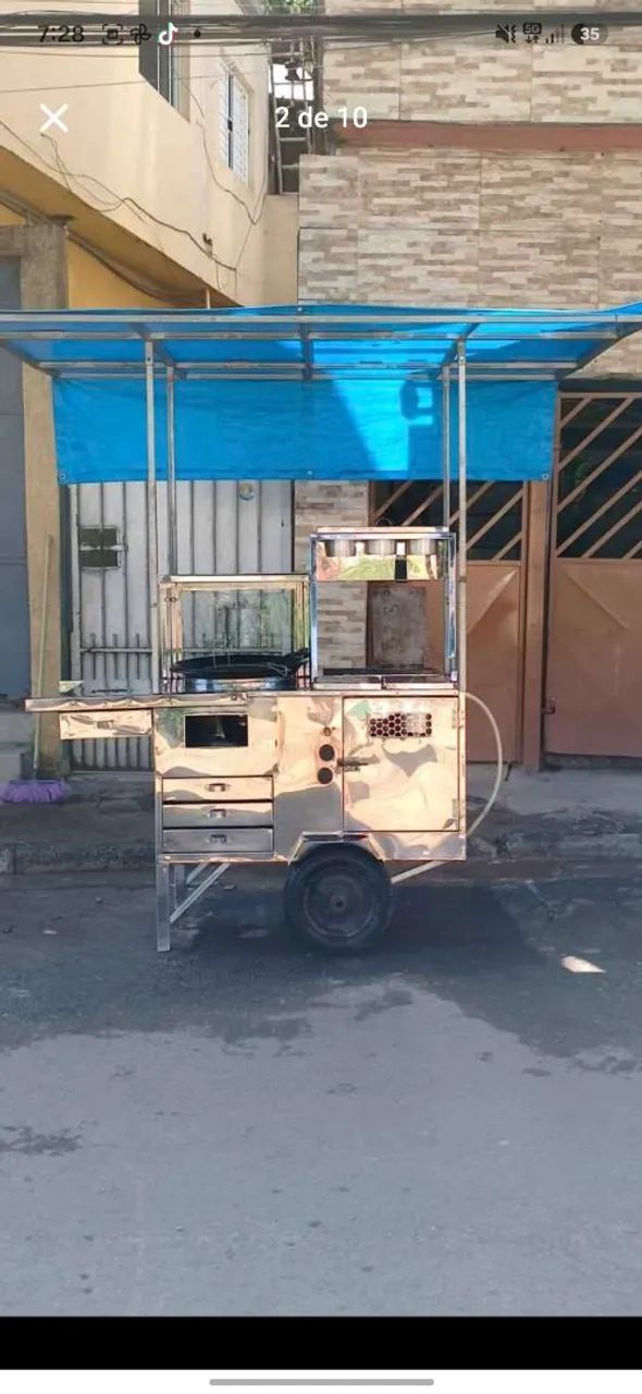Carrinho de hot  dog 