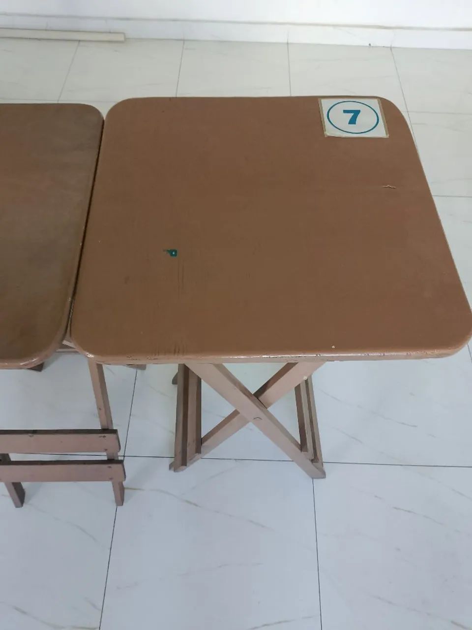 Mesas com cadeiras - Foto 2