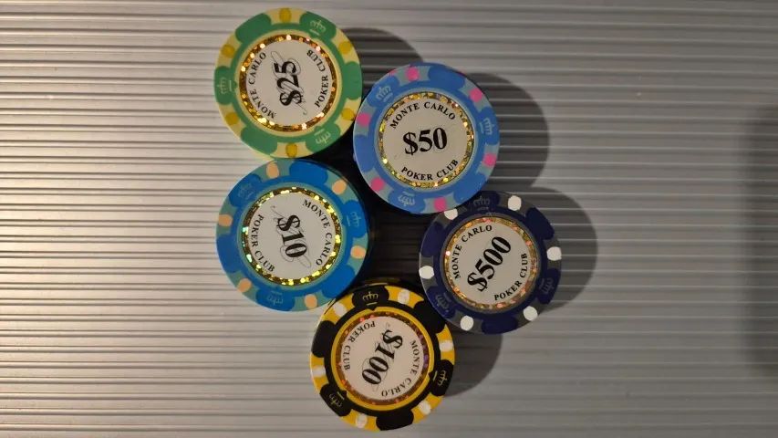 Maleta de poker Monte Carlo com 300 fichas - Foto 2