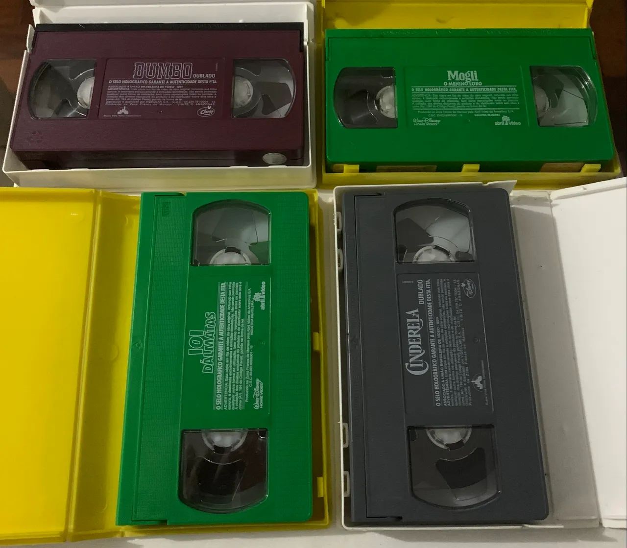 4 fitas Vhs Disney Clássicas Cinderela 101 Dálmatas Dumbo e Mogli  - Foto 4