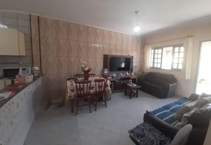 Casa com dois quartos charmosa e bem cuidada - Foto 4