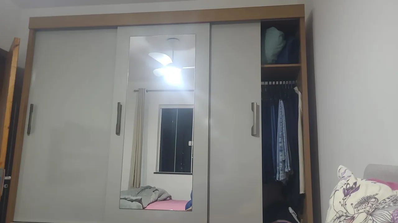 Guarda roupas casal