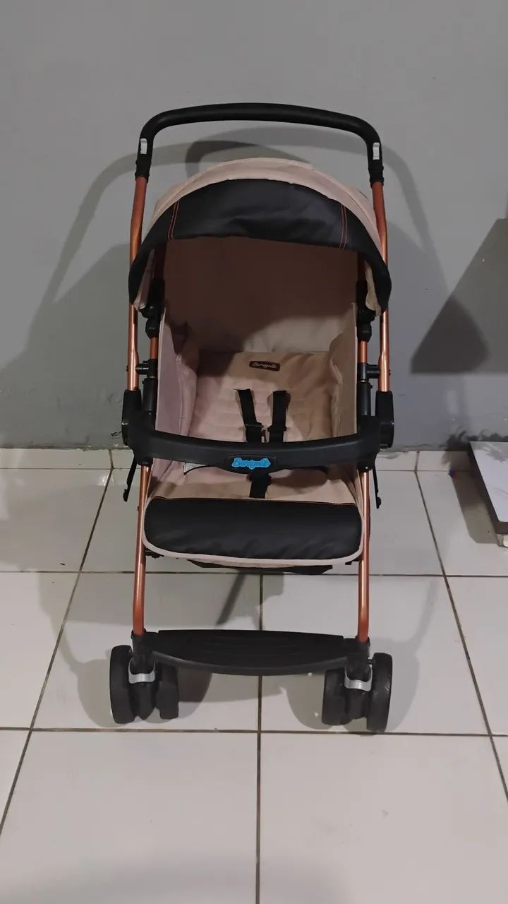 Carrinho de bebê reversível  - Foto 4