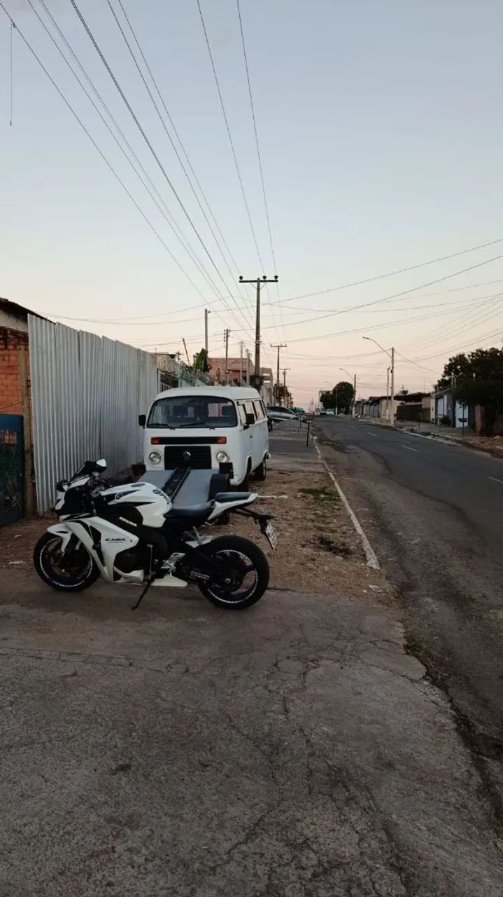 Vendo CBR 1000  - Foto 2