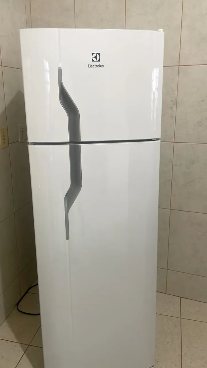 Refrigerador Eletrolux 2 portas branco