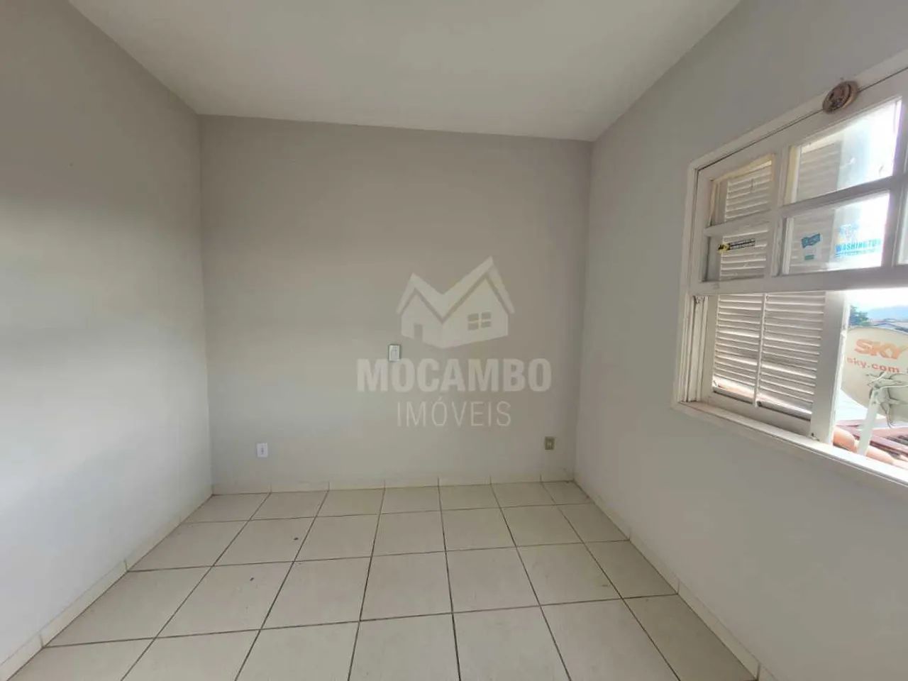 Casa de rua : / Residencial / Jardim Ipê - Foto 5