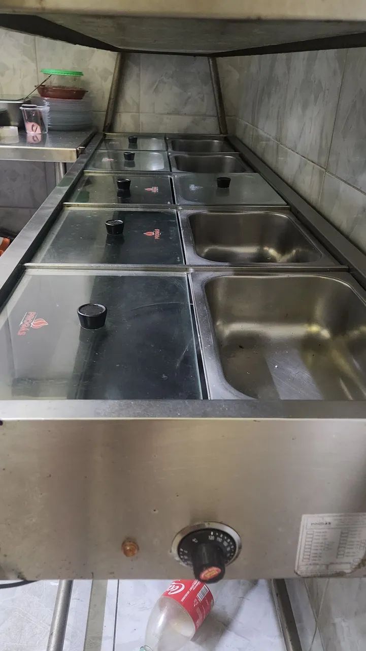 Buffet quente e frio 