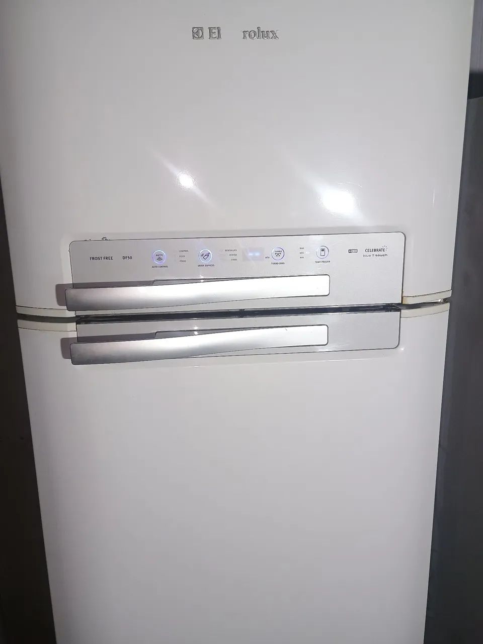 Geladeira Eletrolux Frost Free grande  - Foto 4