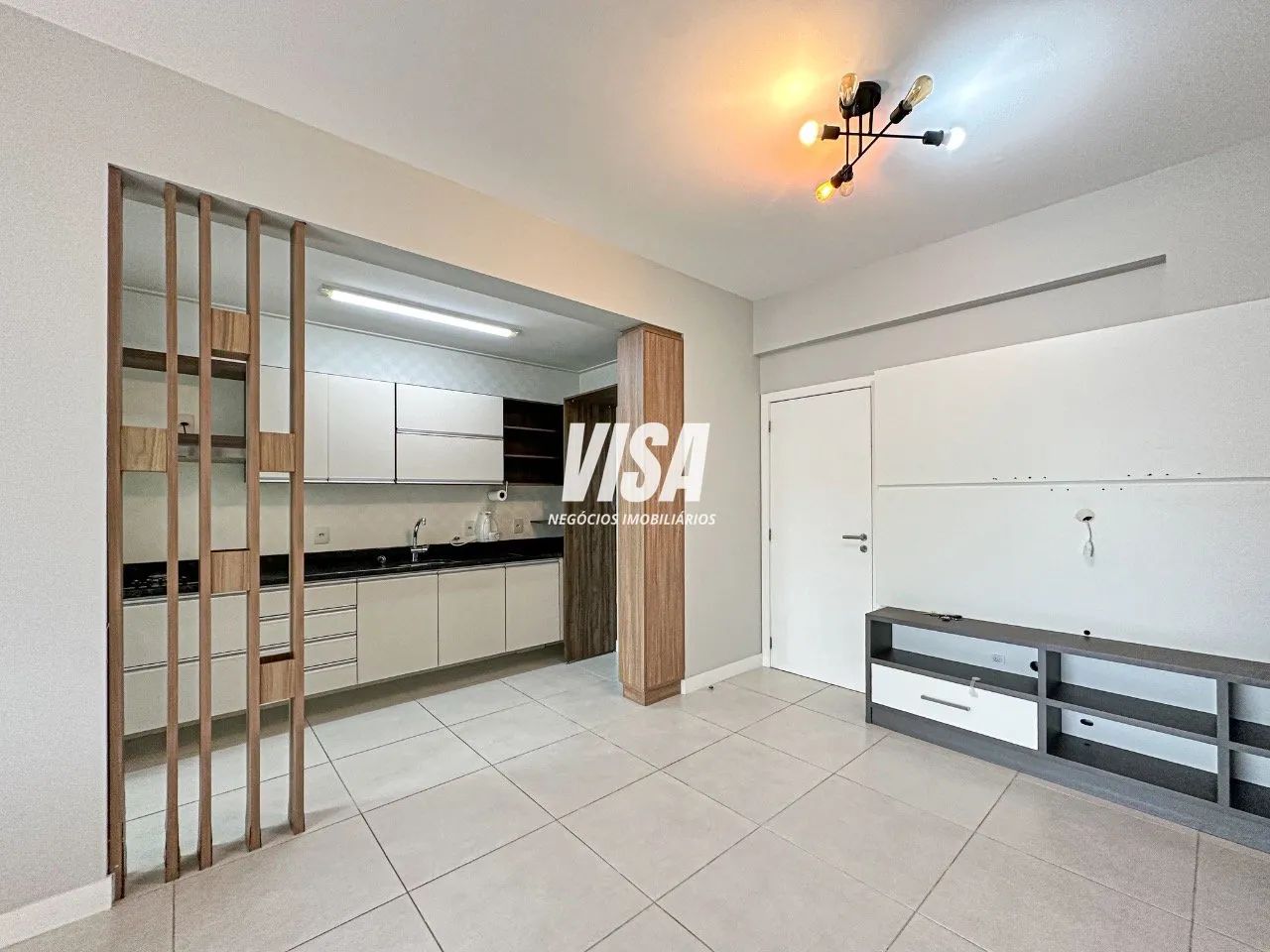 excelente apartamento no itacorubi 02 dormitórios sendo 1 suite