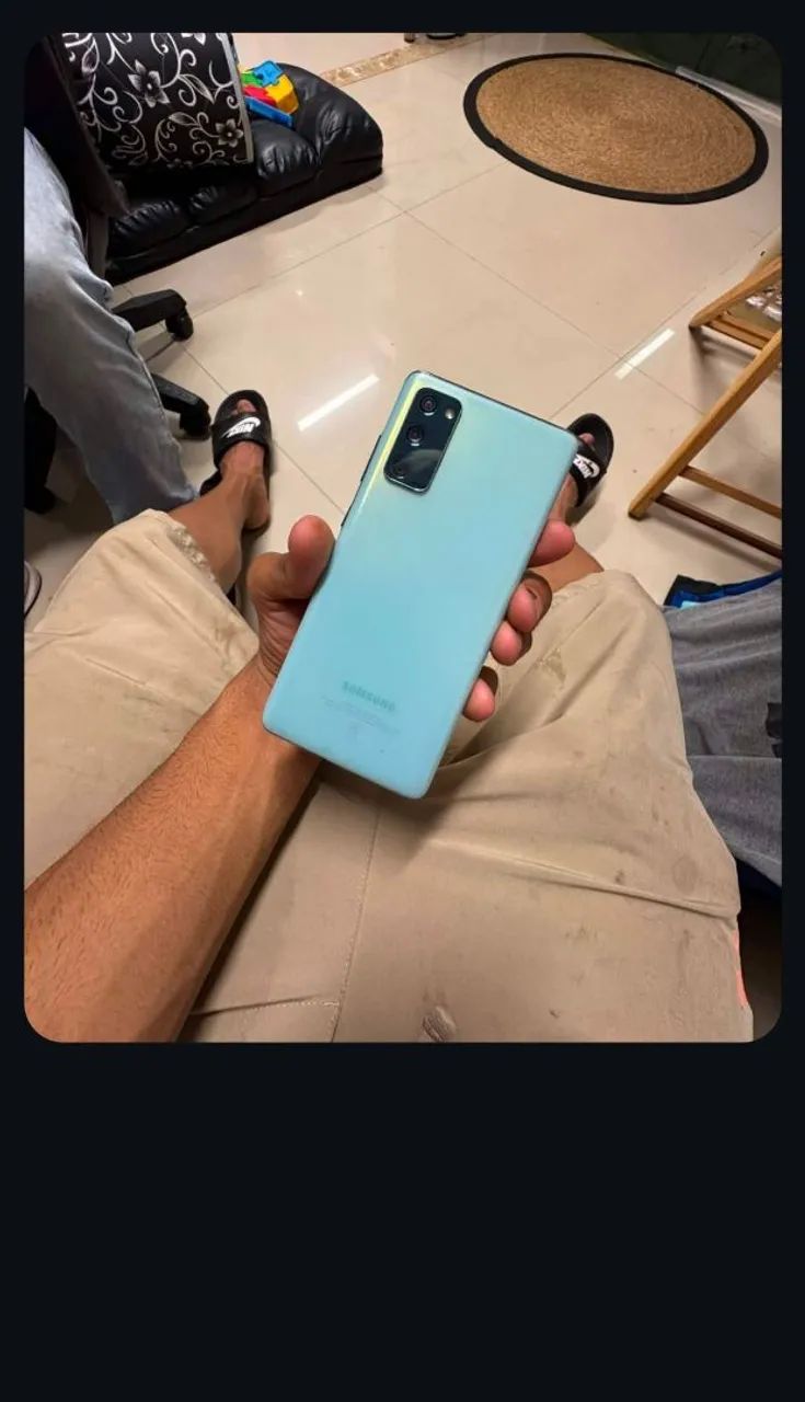 CELULAR S20 FE  - Foto 3