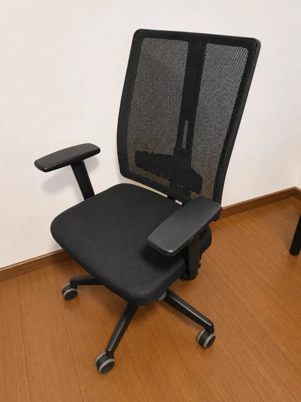 Cadeira para home office - Flexform Led All Black 