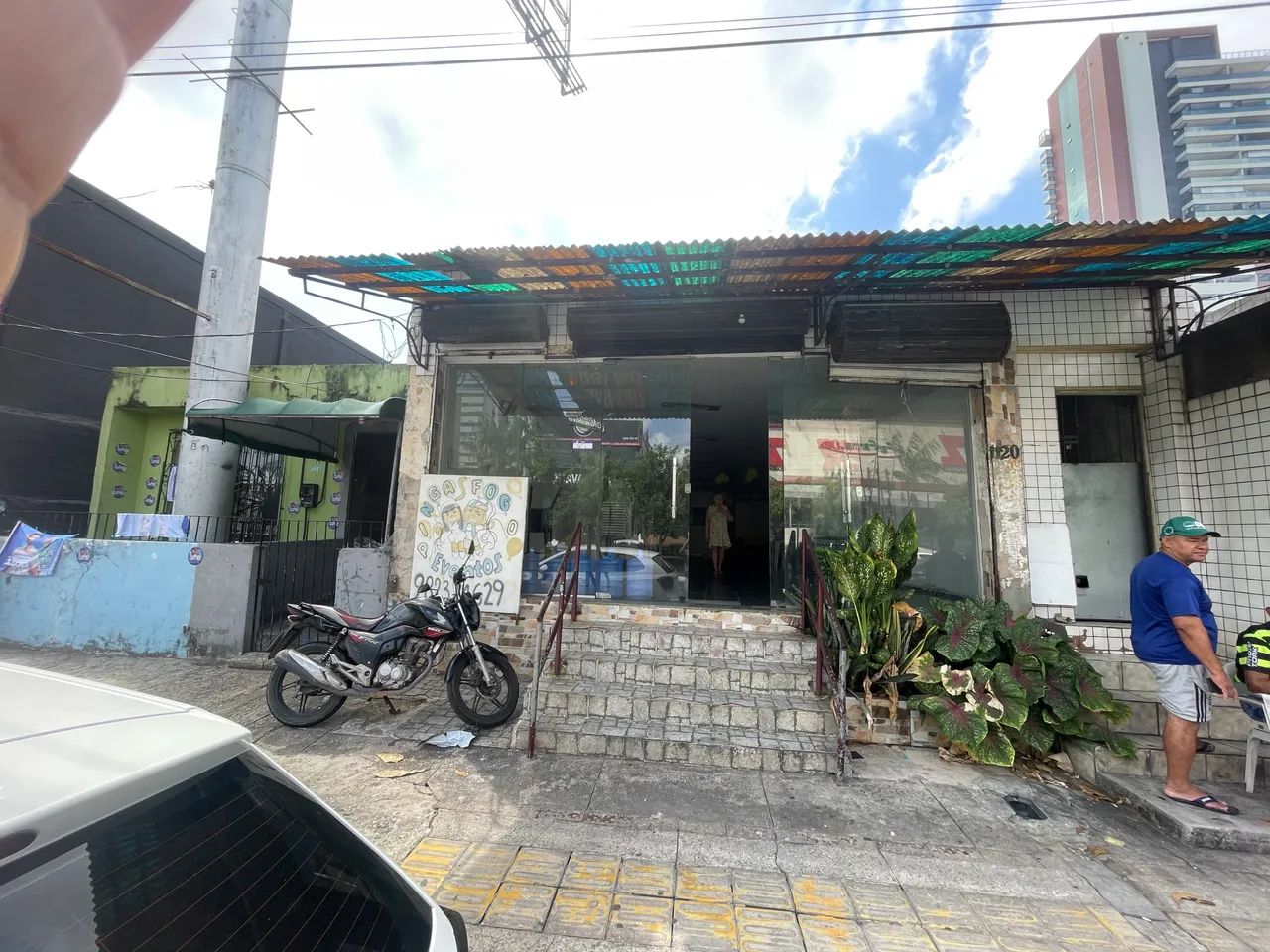 ALUGUEL CONERCIAL  NA AV DUQUE DE CAXIAS - Foto 2