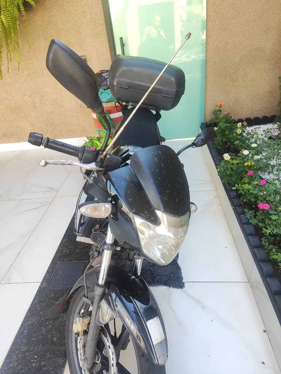 Moto Barata 