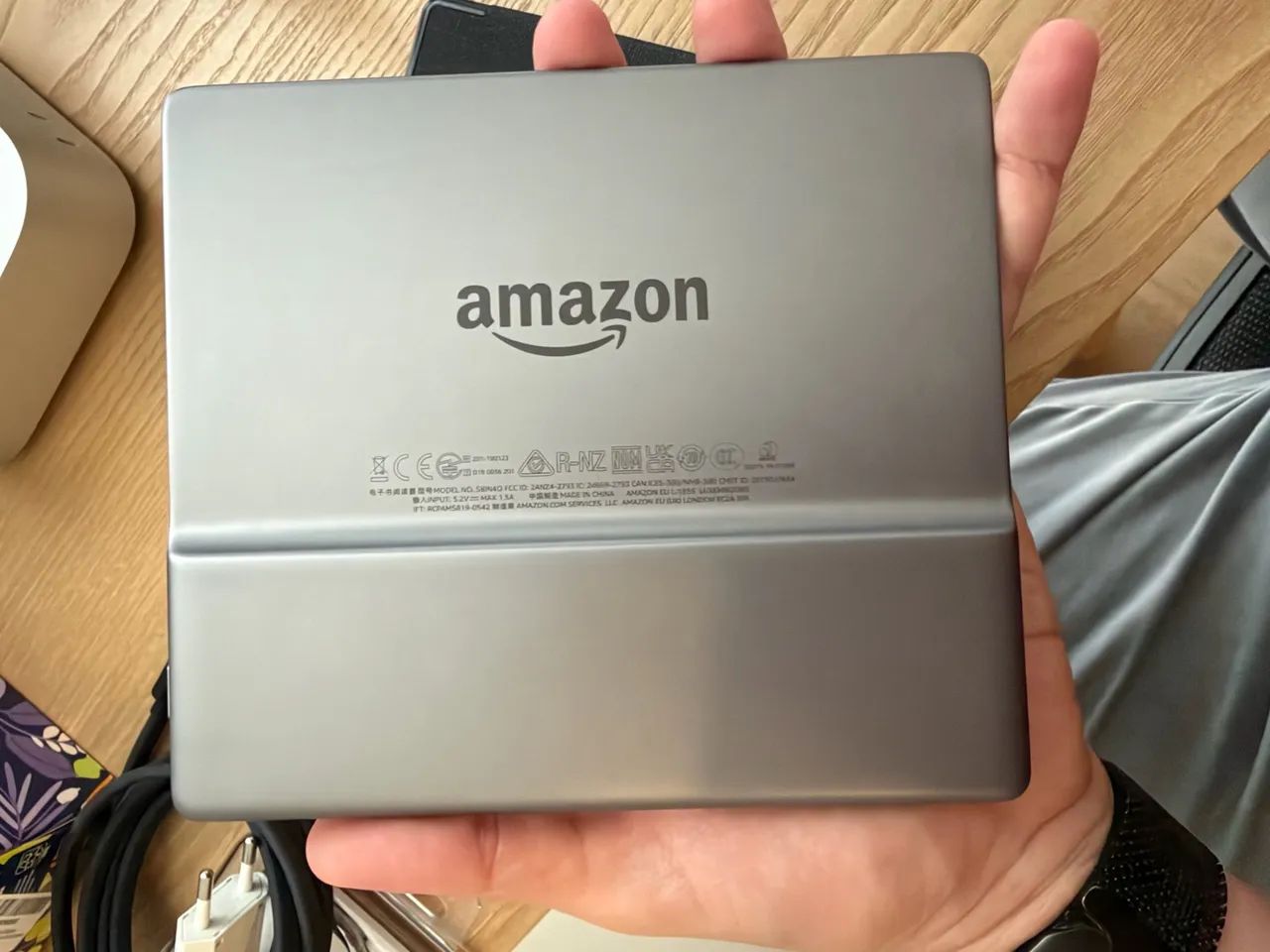 Kindle oásis 8gb com capa - excelente estado - Foto 3