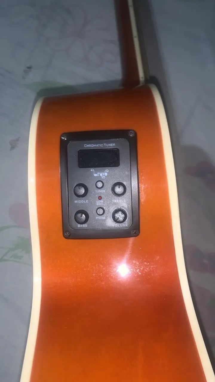 VIOLÃO E CAIXA AMPLIFICADA  - Foto 4