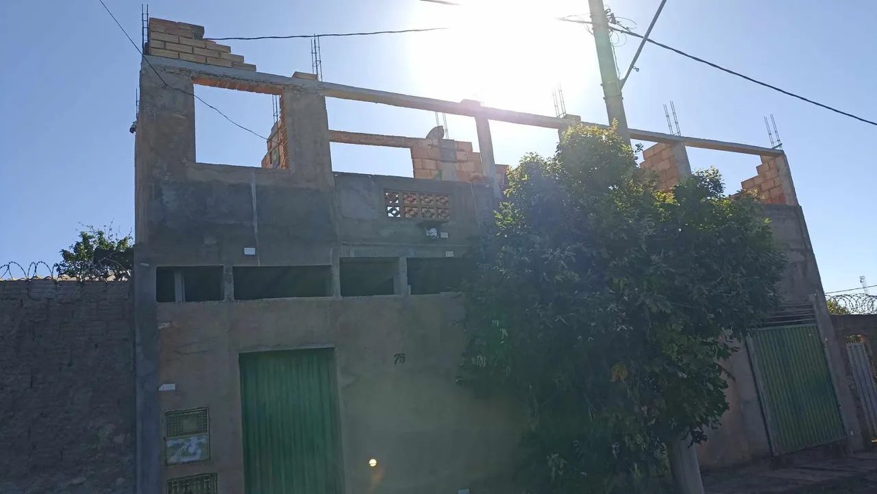 Casa com dois andares(IMPERDÍVEL) - Foto 5