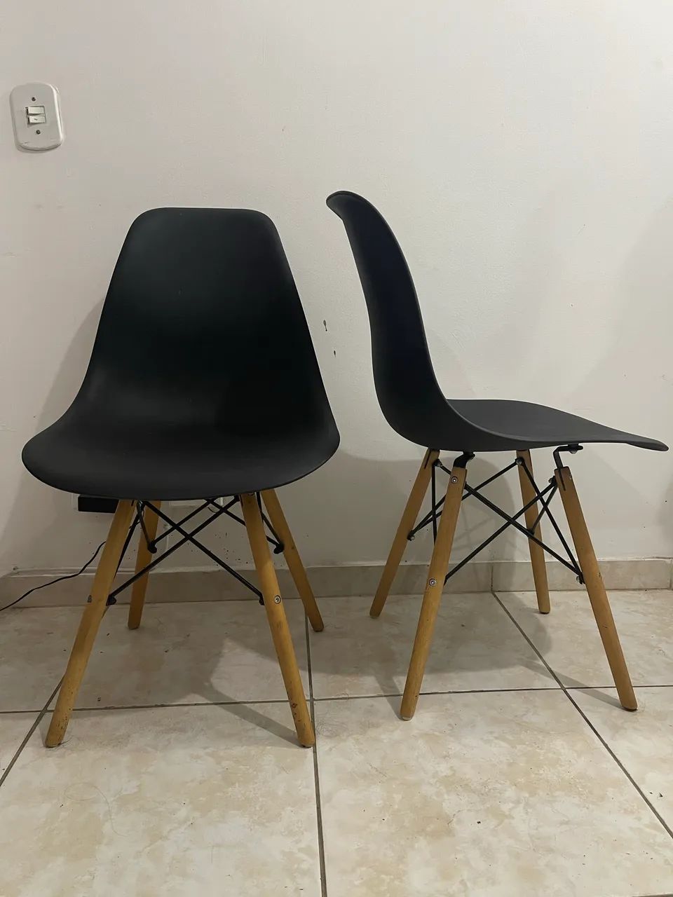 Mesa Eames Eiffel com duas cadeiras 65171913169282124