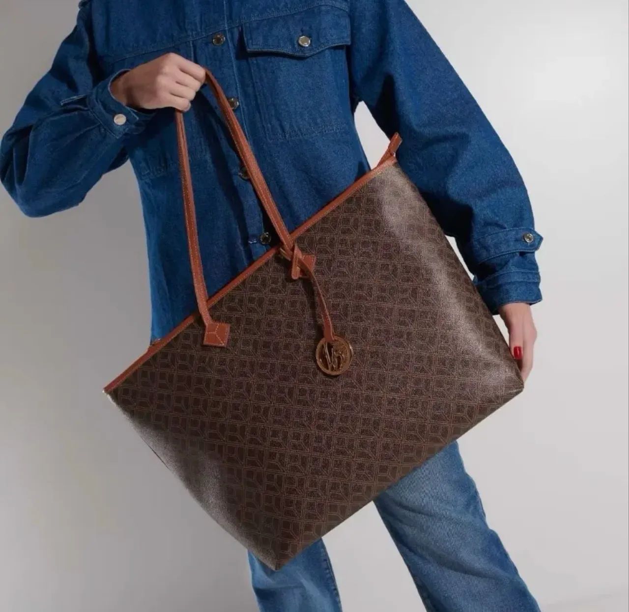 Bolsa grande Luiza Barcelos monograma - Foto 4