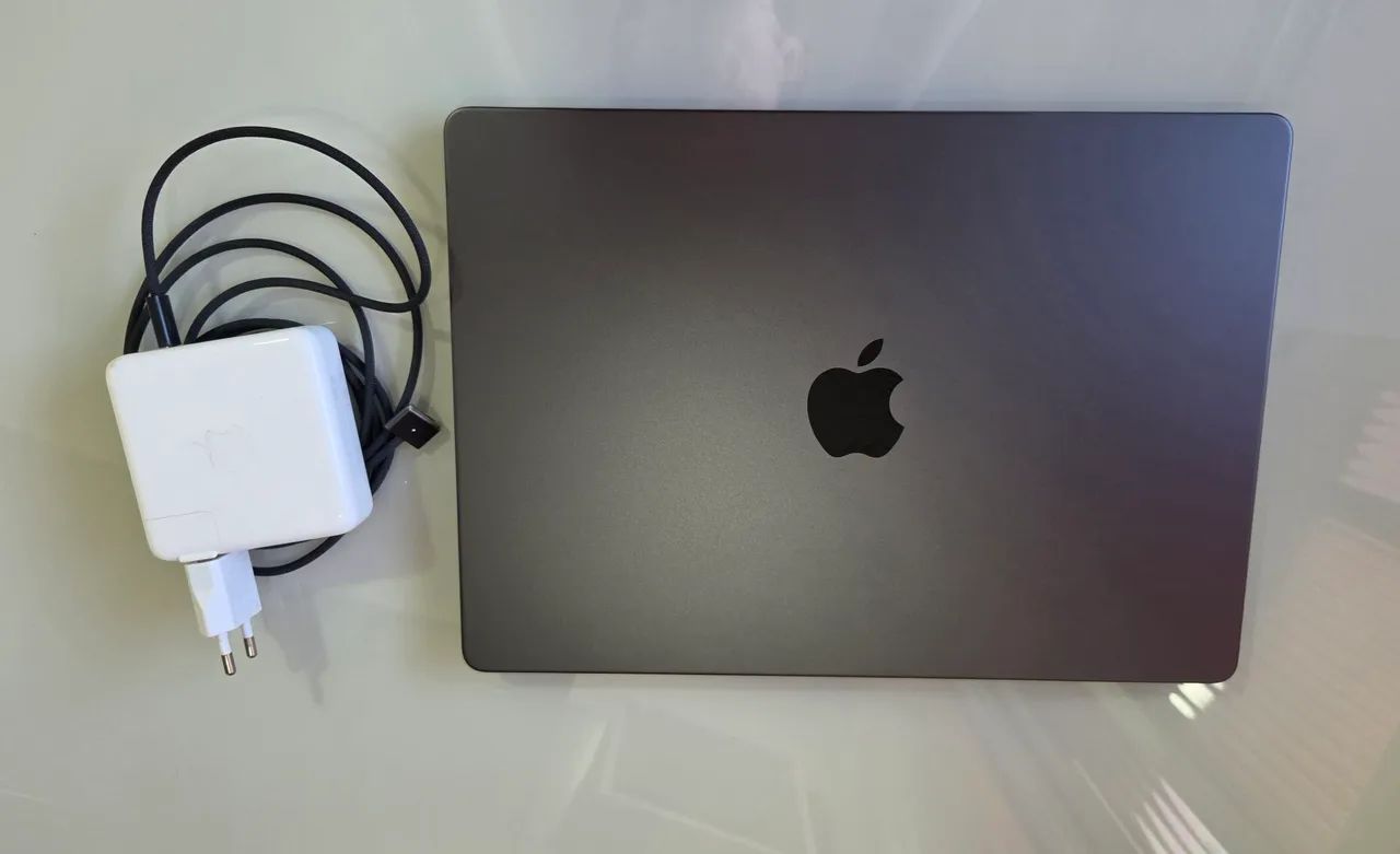 MacBook Pro 14 M4 Max 36GB ssd 1TB 14.2' - Foto 2