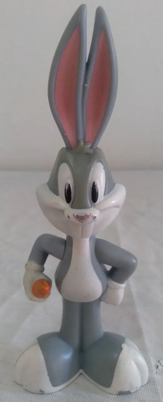 Conjunto de bonecos Pernalonga, Pikachu e Chaves - Foto 5