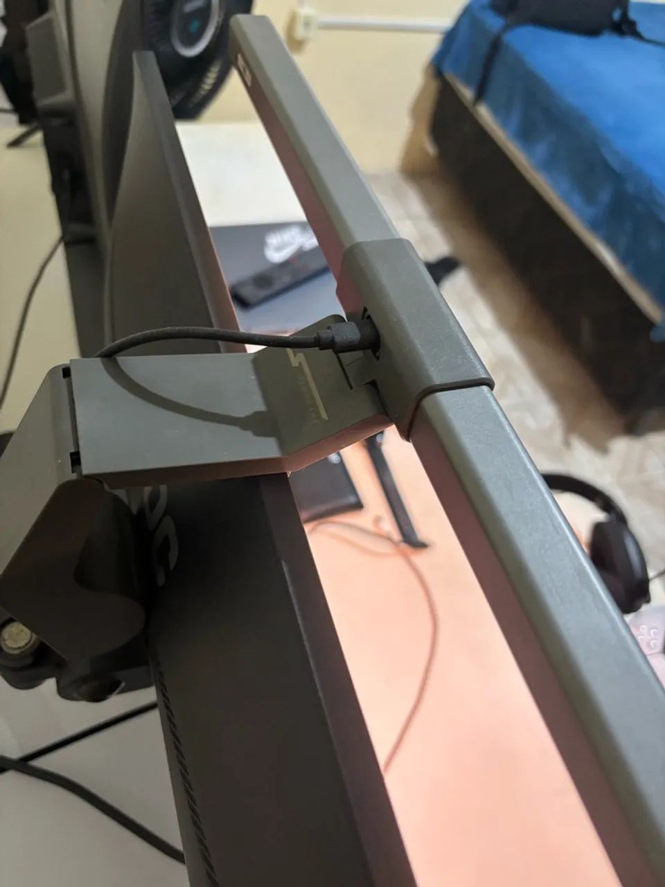 Monitor Gamer AOC 24? 140Hz - Foto 5