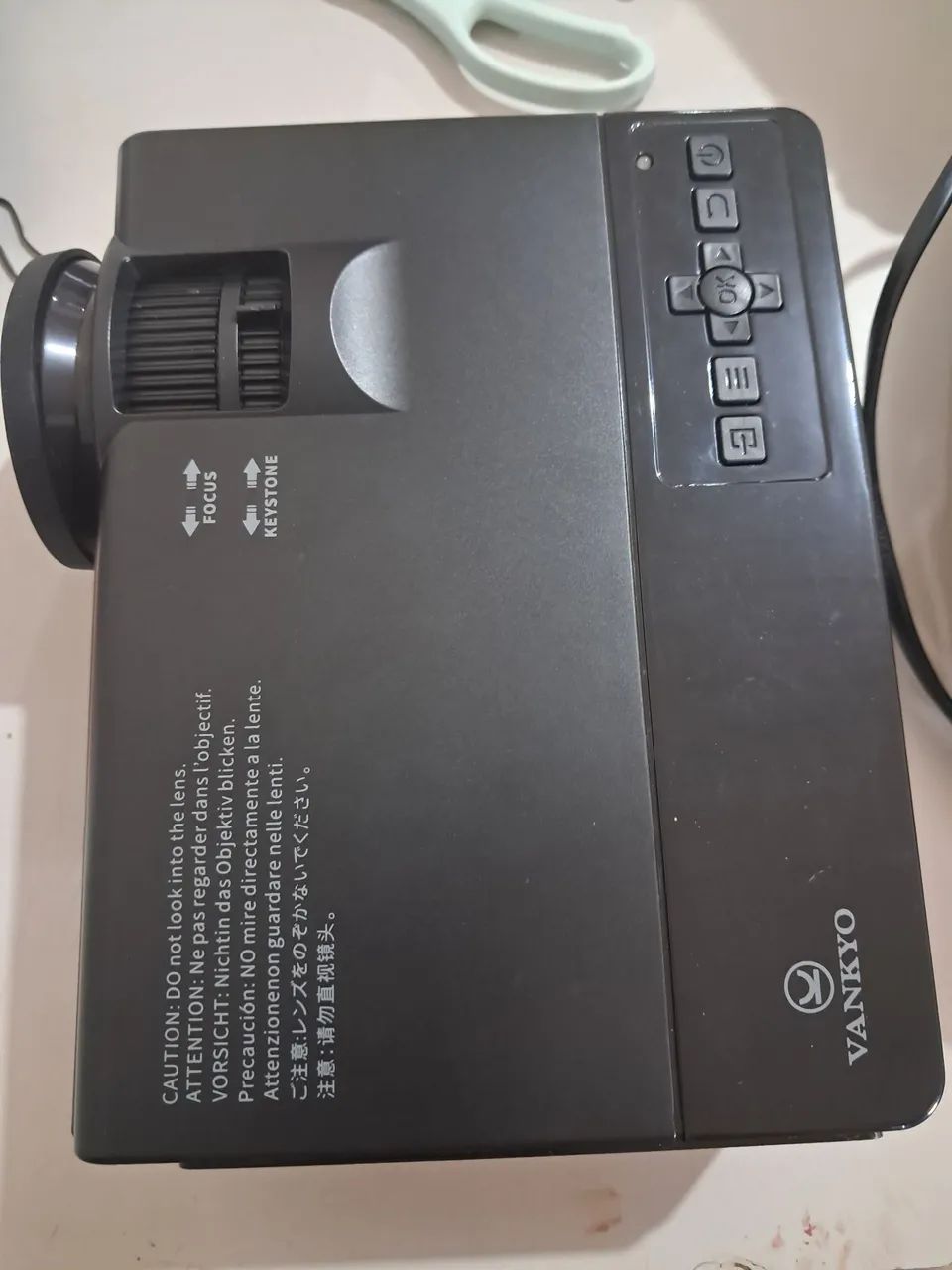 Vende-se Datashow VANKYO LEISURE 3
