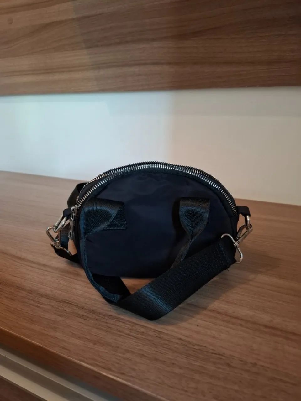 Bolsa Le Postiche Pequena Preta - Com Alça Longa - Foto 3