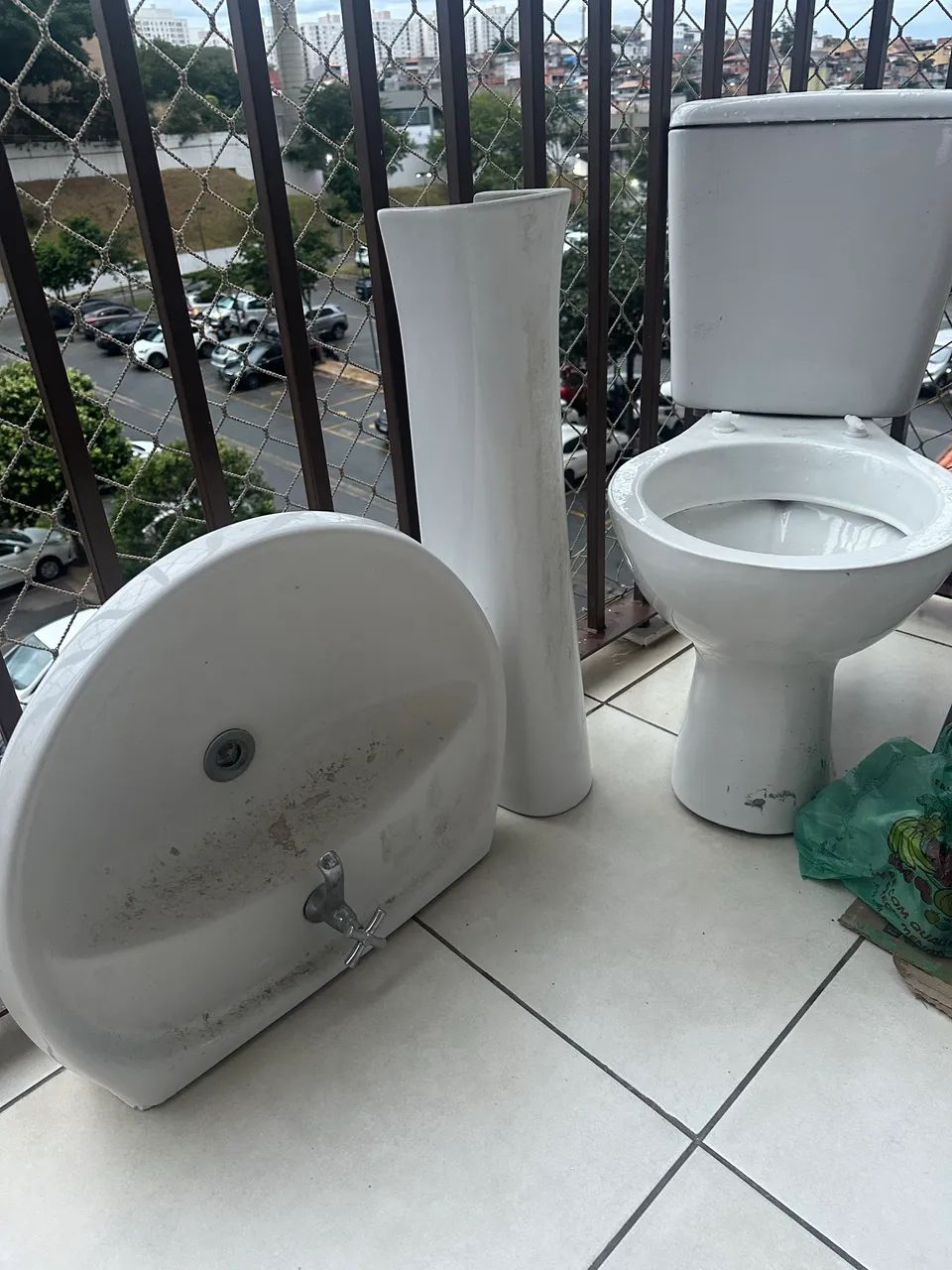 White Bathroom Set
