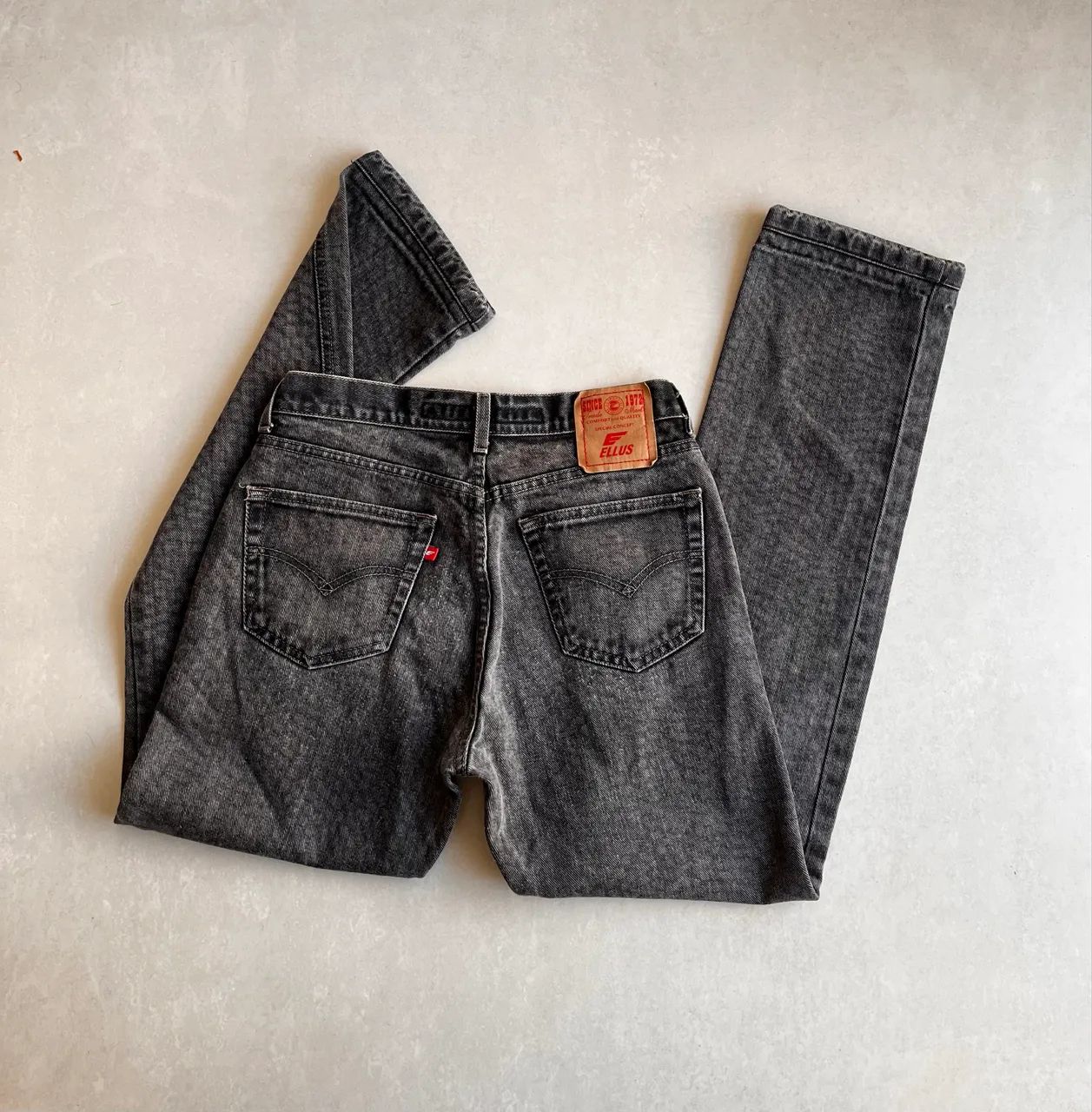 Calaça jeans preta Ellus 38