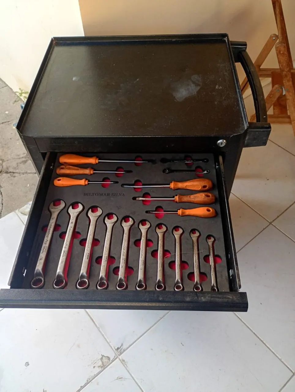 Carrinho de ferramentas 