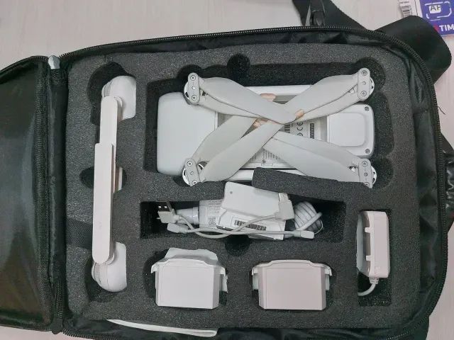 Drone FIMI X8 SE + Megafone, 2 Baterias Plus, Case e Kit Completo - Foto 2