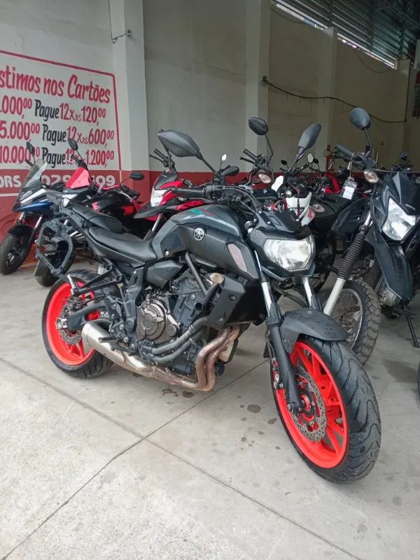 Yamaha MT-07 700 cc  - Foto 2
