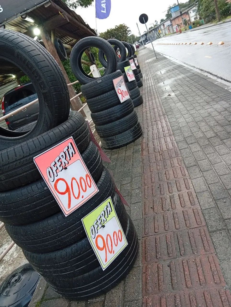 Pneus 90,00 reais cada 