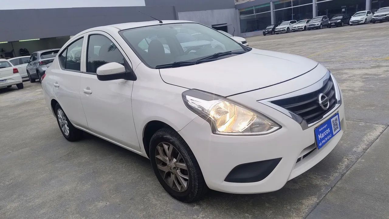 Nissan Versa S 1.0 12V Flexstart 4P Mec. 2017 - Foto 2