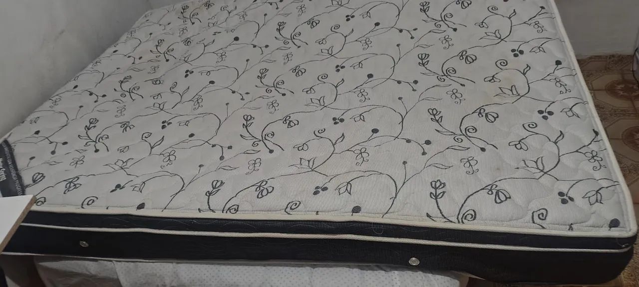 Vendo colchão Quenn size Ortobom 