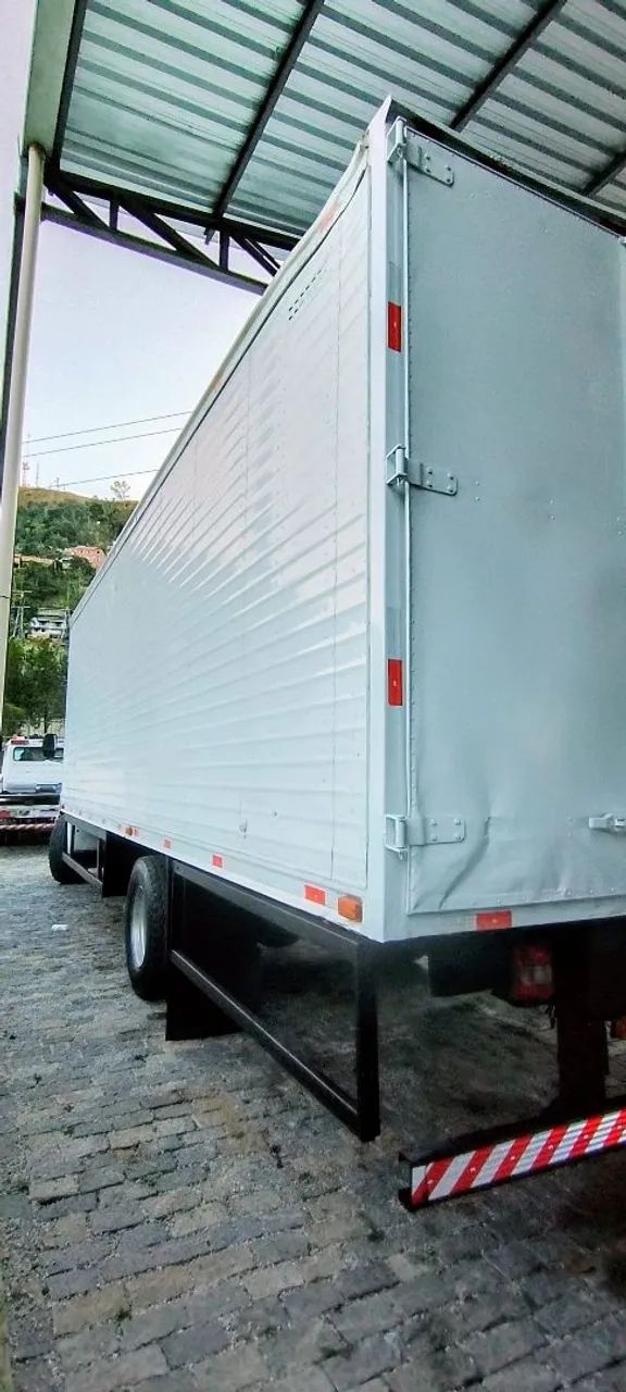 Ford Cargo 1517 2010. - Foto 3