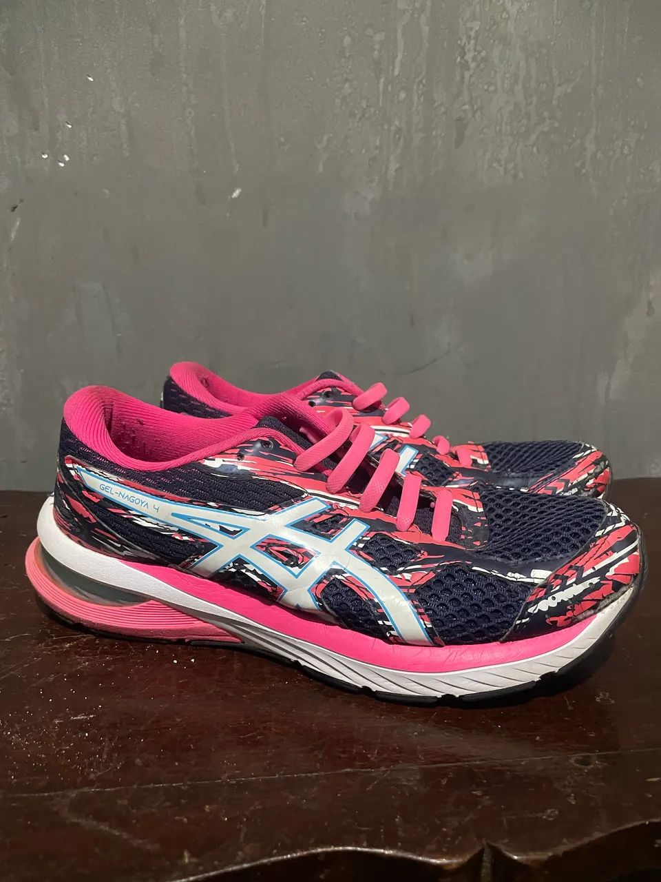 Tênis Asics Tamanho 37