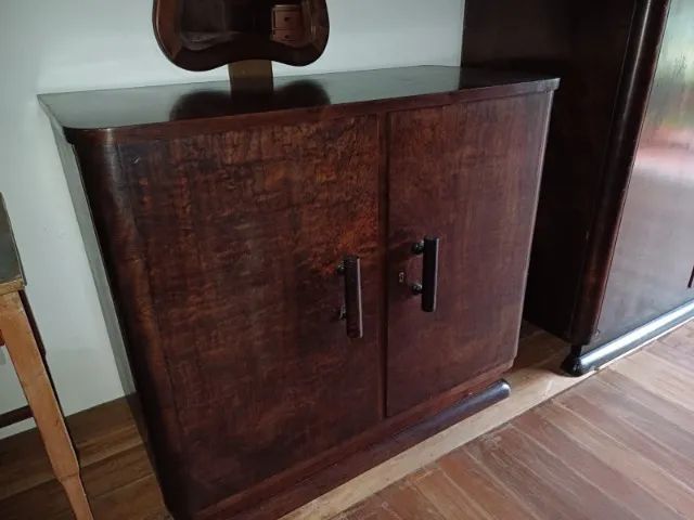 Cômoda Centenária