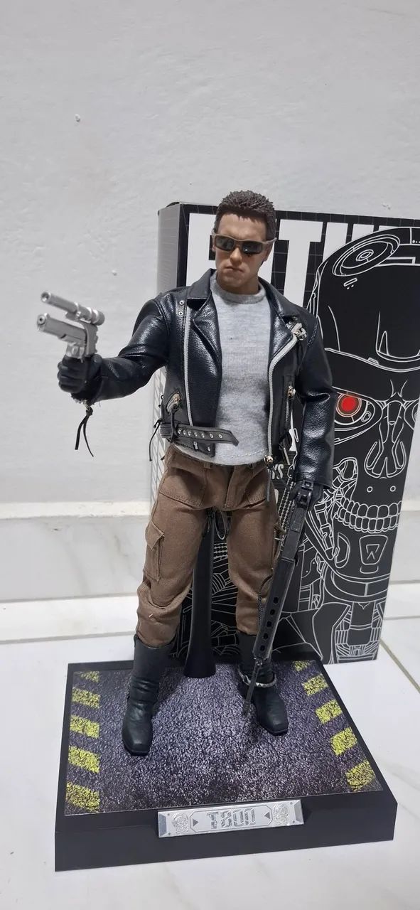 Boneco Exterminador do Futuro Custom 1/6 (ler) - Foto 2