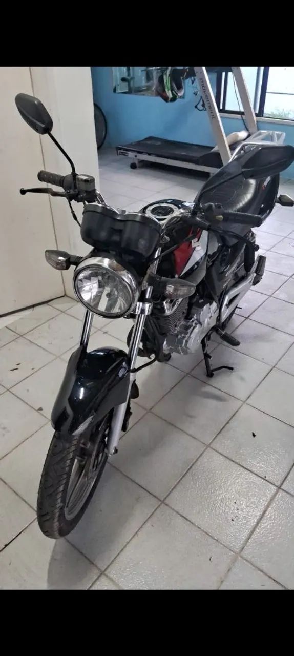 Suzuki GSR 125 - Foto 2